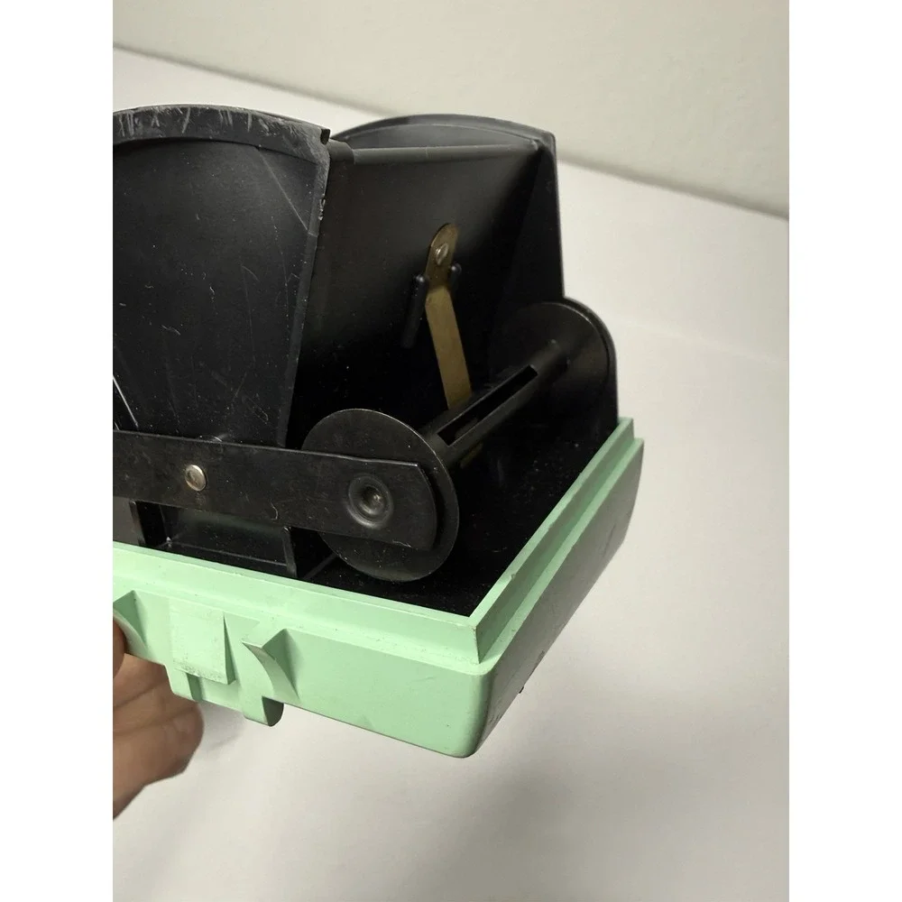 Vintage Imperial Savoy Box Camera 1950s Pictures Photos Artist Green Made In USA